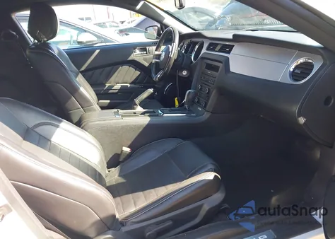 2014 Ford Mustang V6 Premium из США, поврежденный, VIN 1ZVBP8AM5E5289789